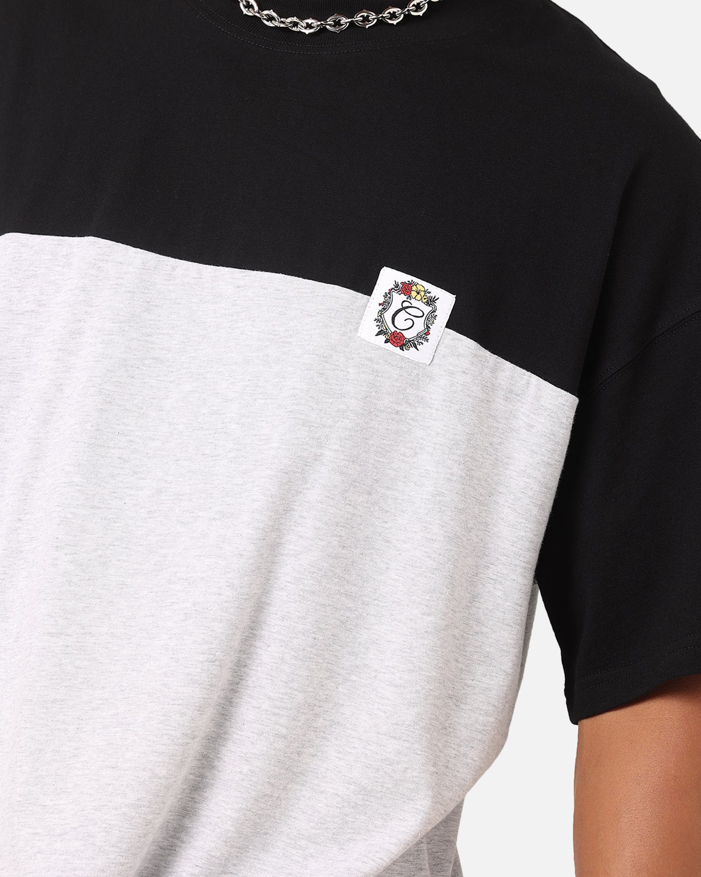 {product_title} - {shop_name}