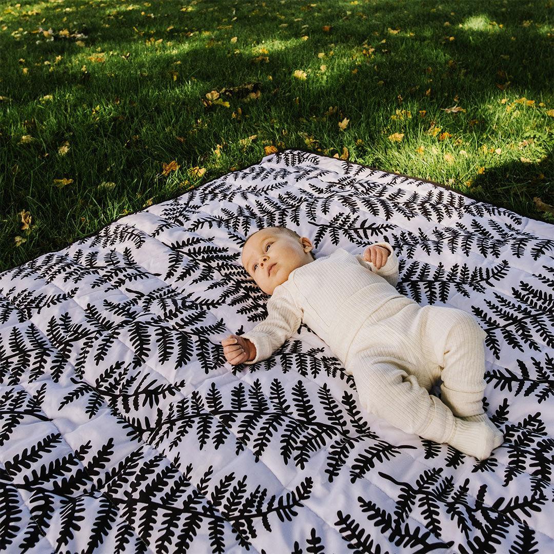  Etta Loves Outdoor Playmat - Black & White、mySite、merchandisen