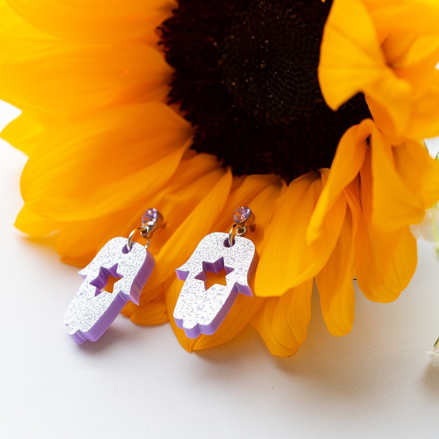 Lavender Bat Mitzvah Mini Hamsa Dangle Earrings、mySite、topwebapps