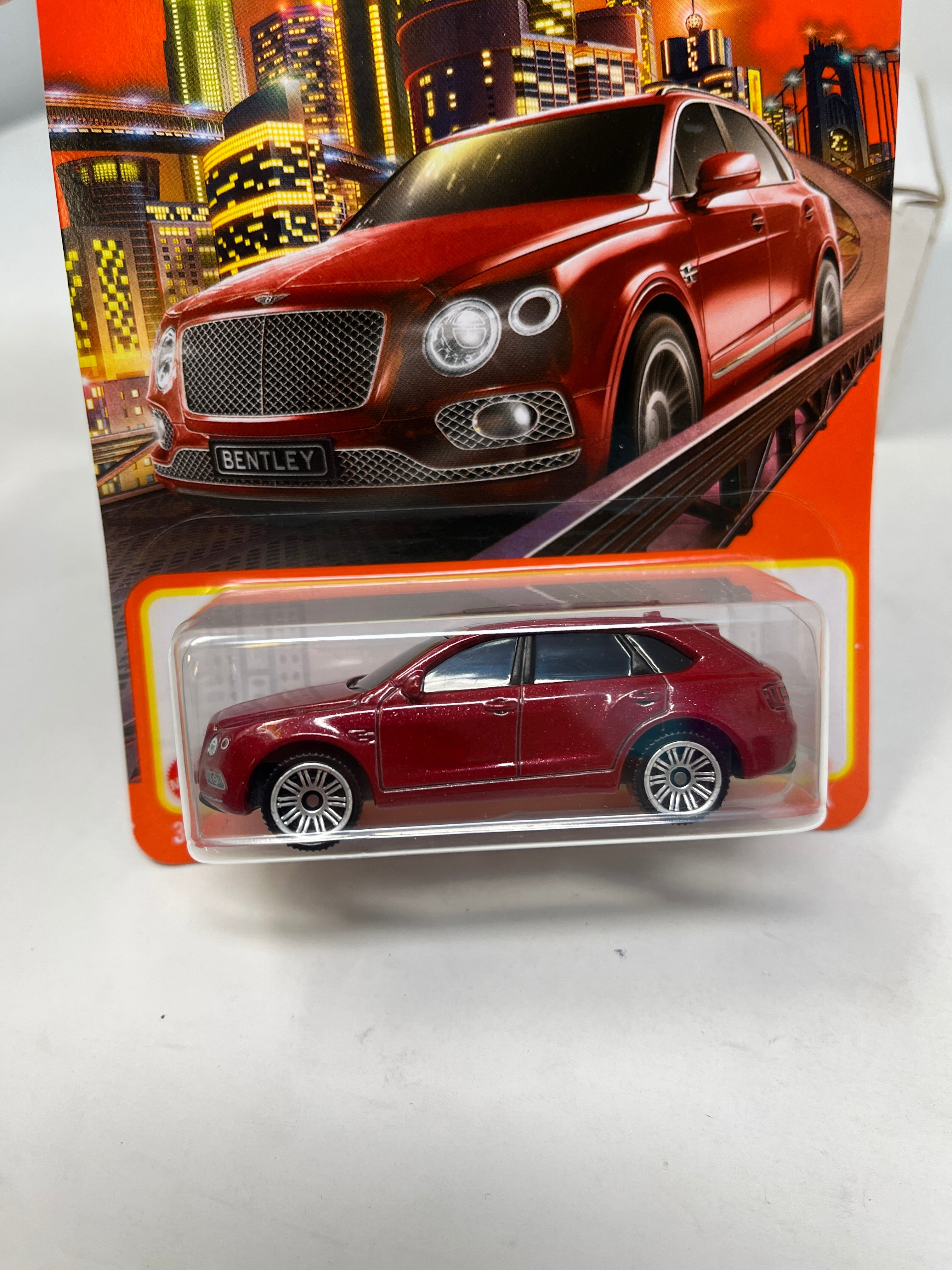 Bentley Bentayga * Burgundy * Matchbox Basic Series、mySite、hgirdovlk