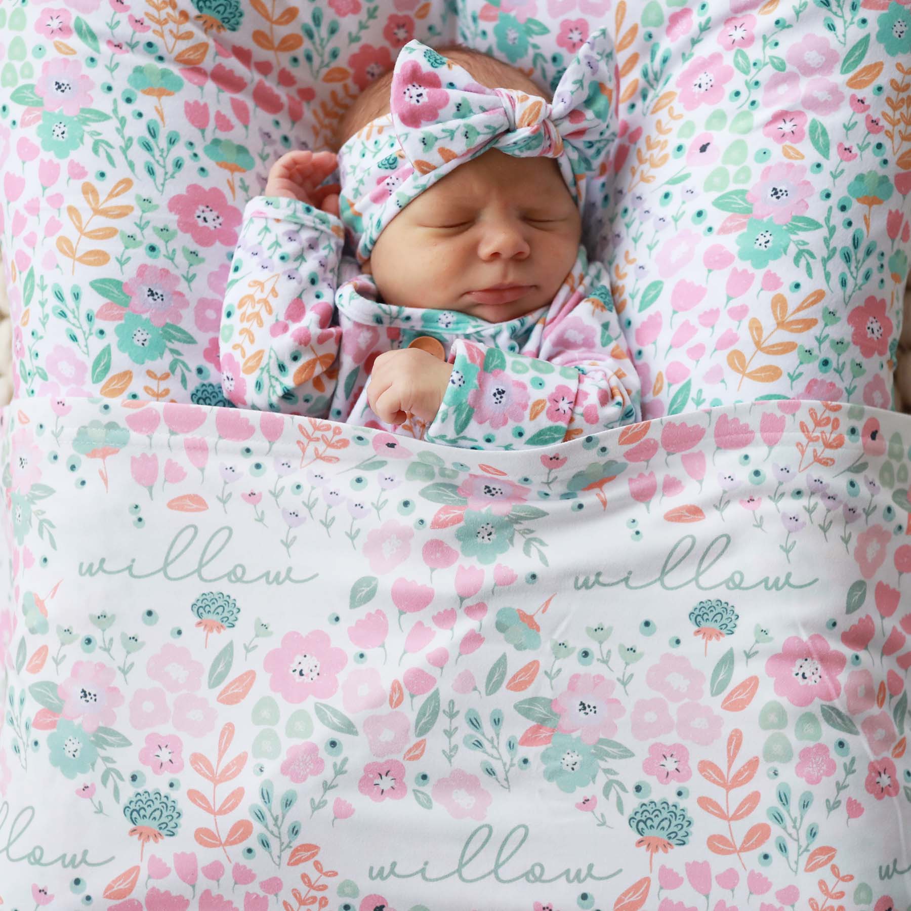  Willow's Whimsy Floral Personalized Swaddle Blanket、mySite、layawaytickets
