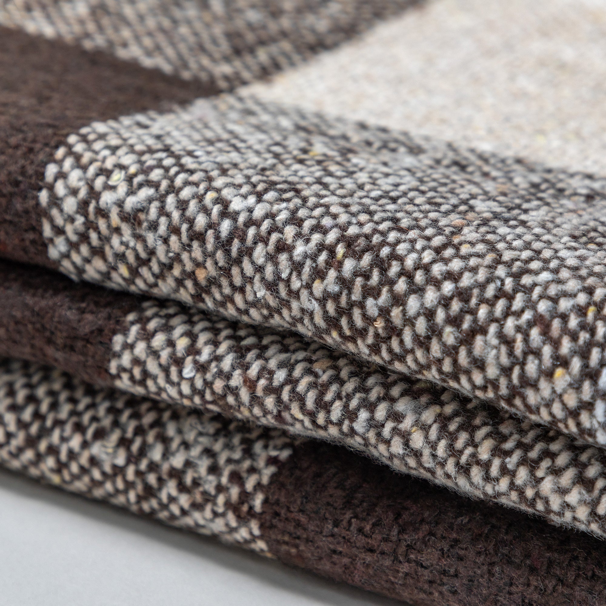 Ukrainian Wool-Blend Fringed Throw Blanket、mySite、camillekostekn