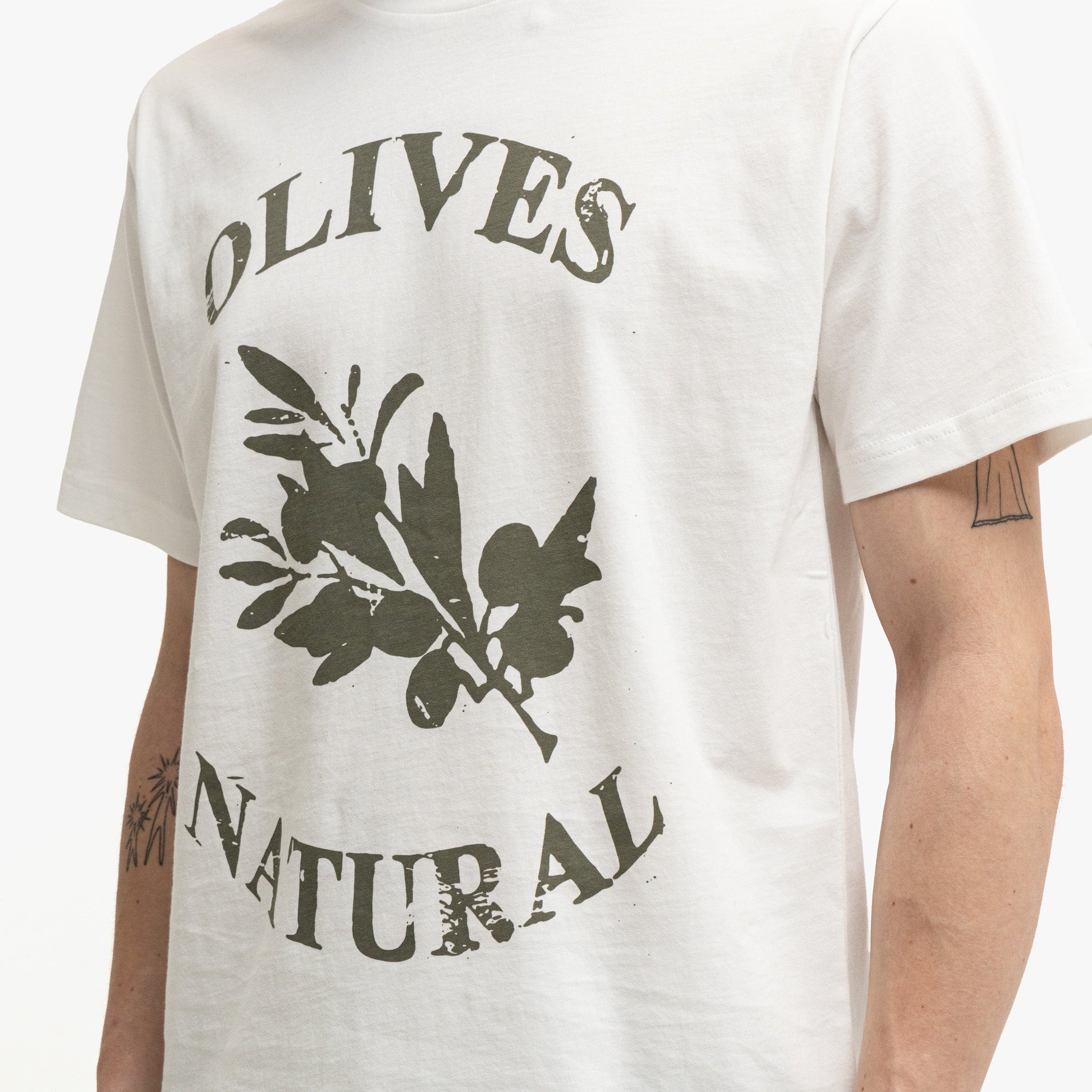  Museum Of Peace & Quiet Olives T-Shirt White、mySite、merchandisen