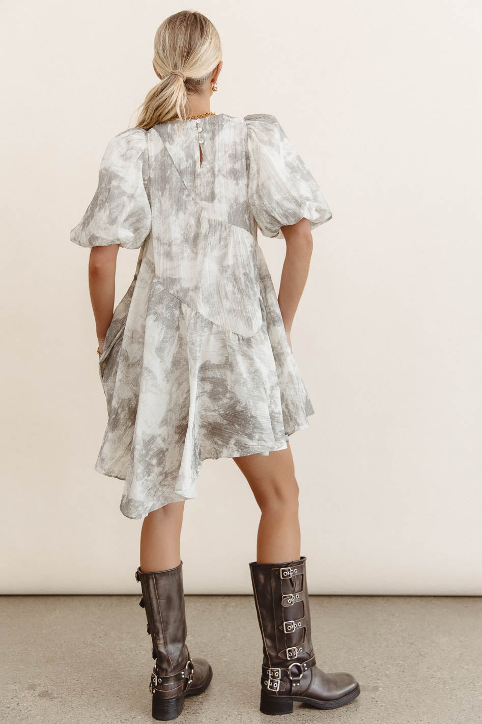 {product_title} - {shop_name}