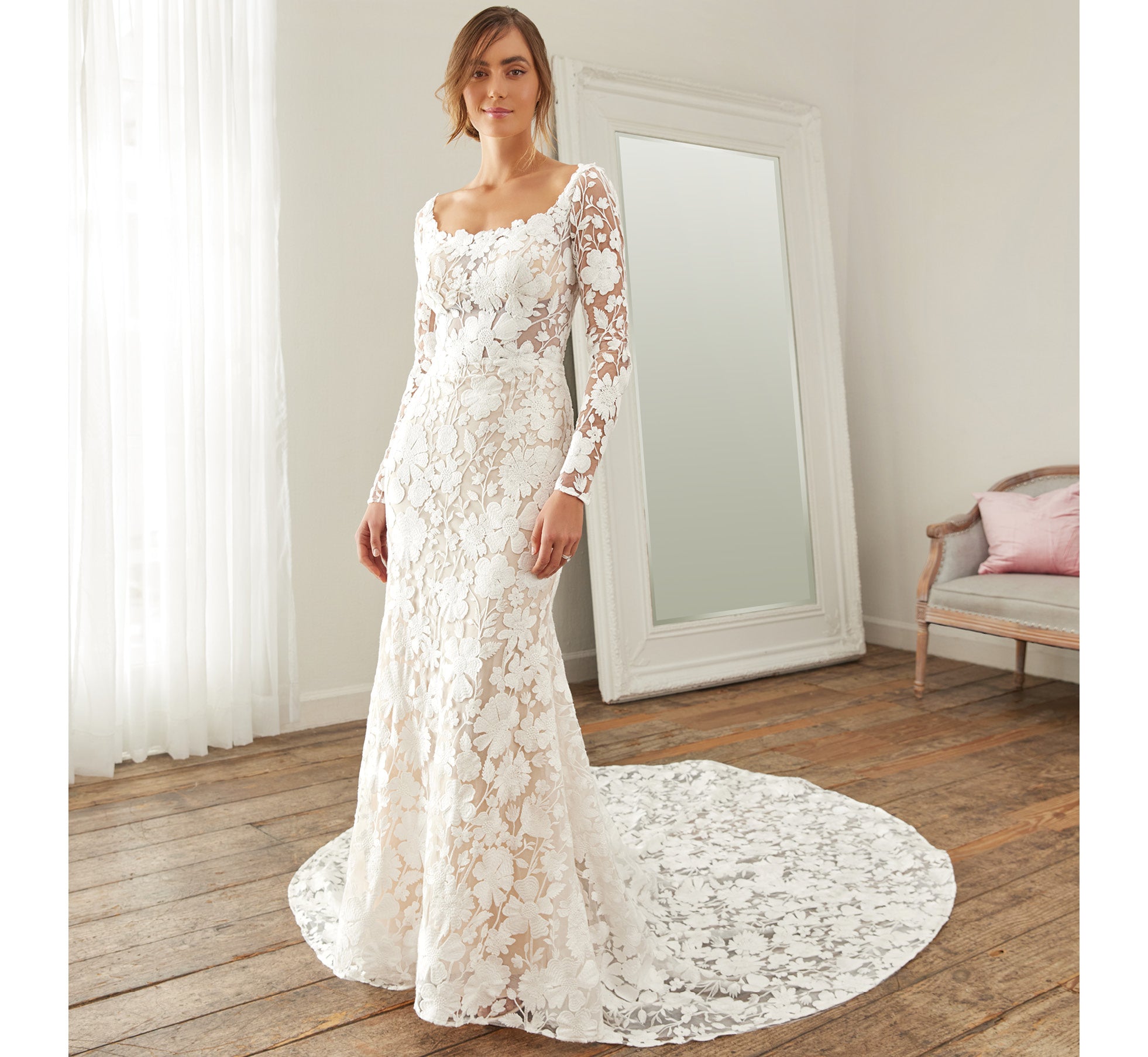 Floral Lace Gown With Detachable Sleeves In Ivory Almond、mySite、solidvoid