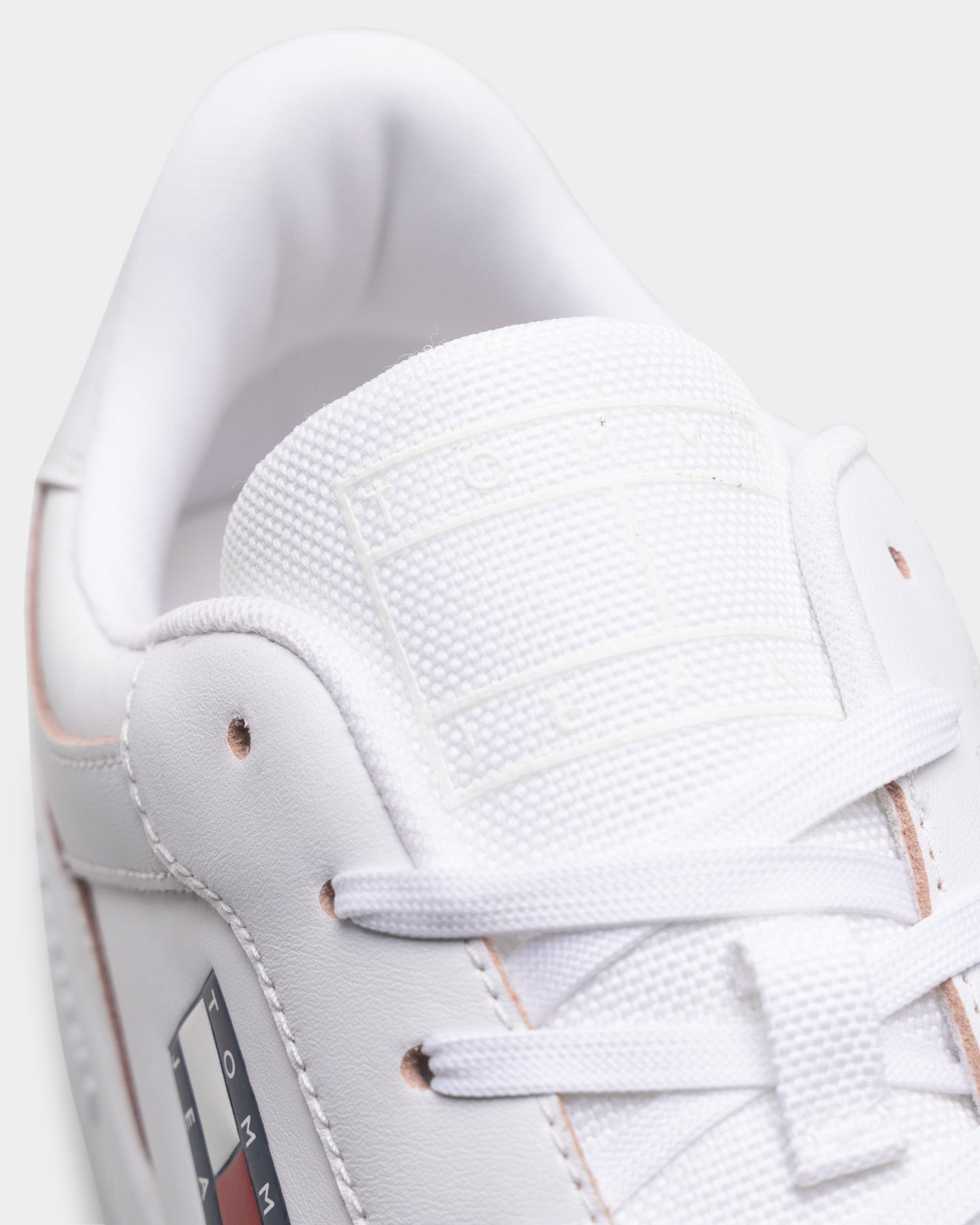 Tommy Jeans Etch Basket Whte、mySite、zt4zffjzw