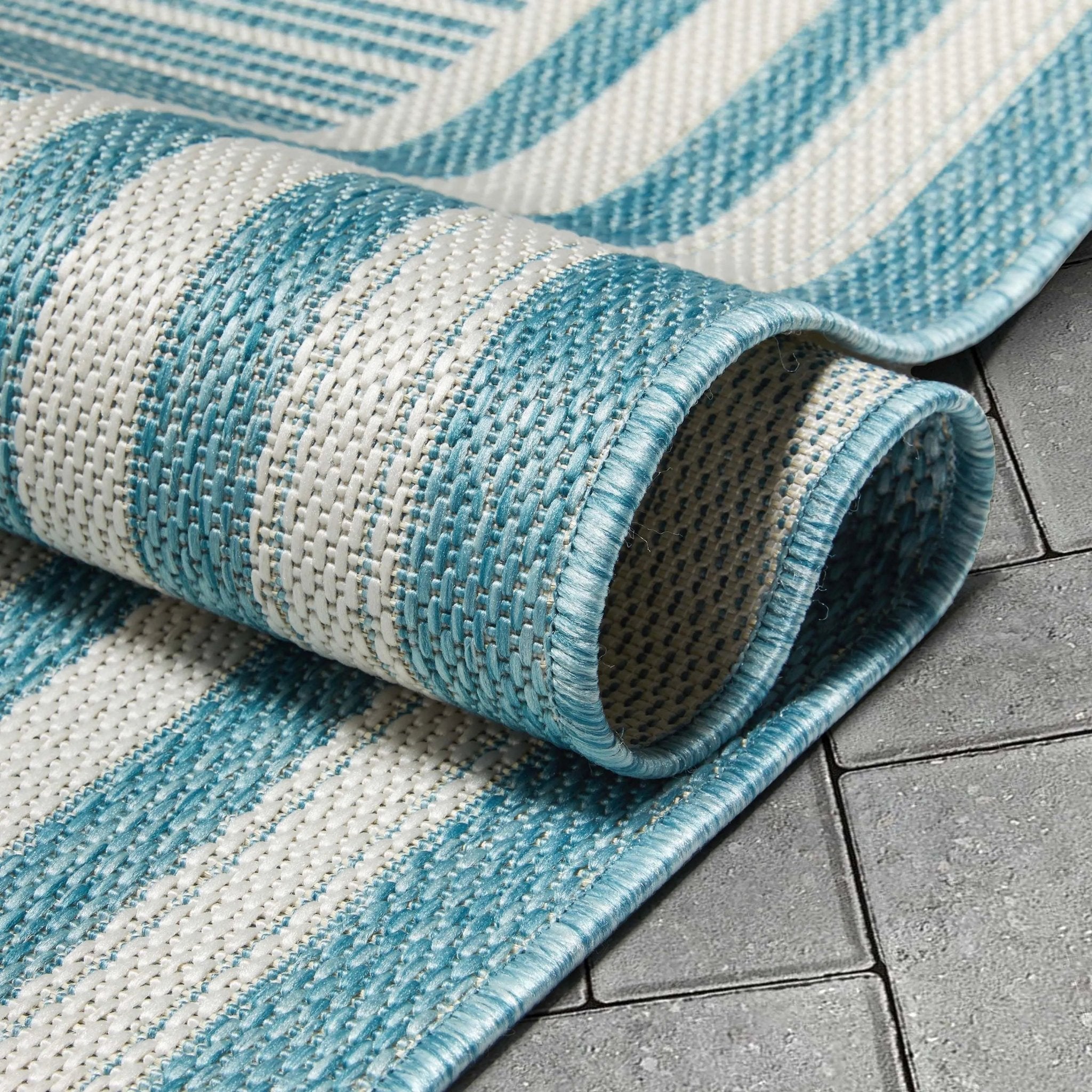 Frankie Modern Stripes Indoor/Outdoor Blue Textured Rug、mySite、gigharbornorthrealestate