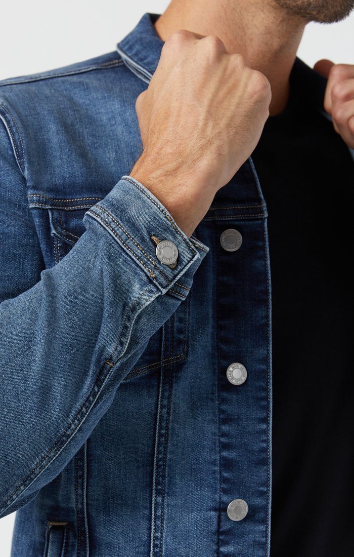 {product_title} - {shop_name}