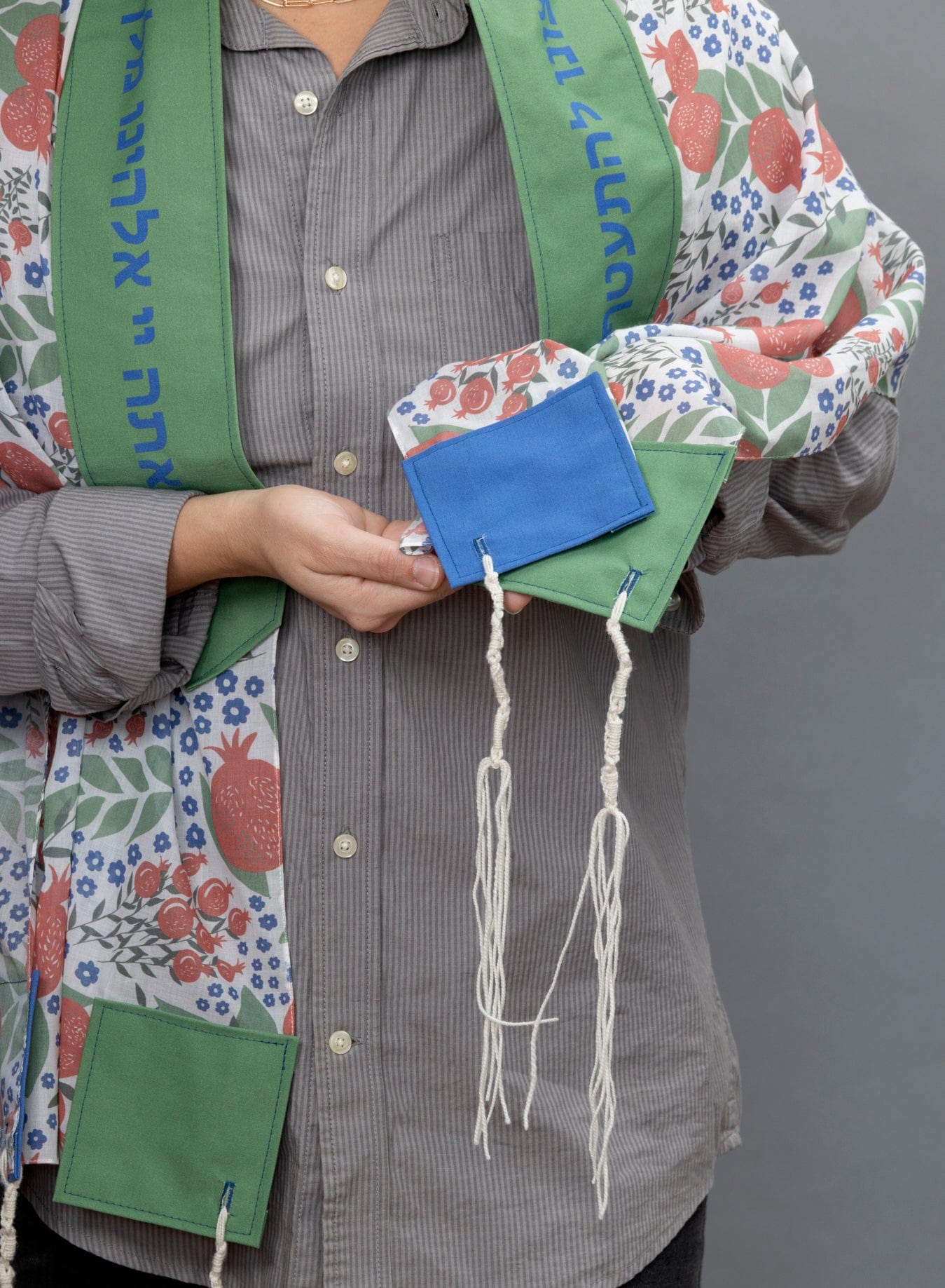 Blue, Red and Green Pomegranates Cotton Tallit、mySite、topwebapps