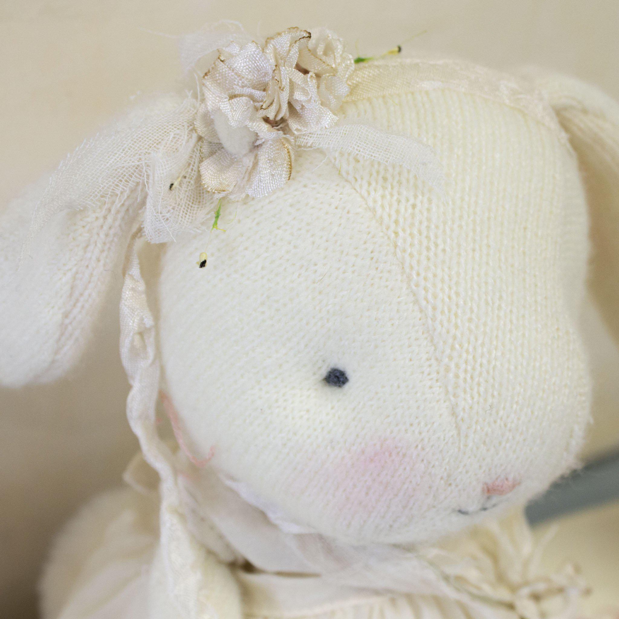 RETIRED - Hutch Studio - Little Posey - One Of A Kind Bunny、mySite、g9winljtr