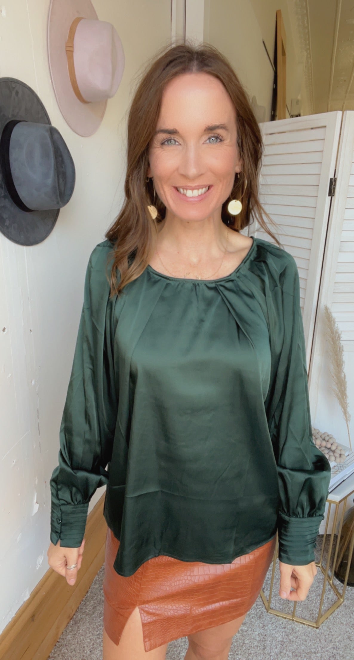 Corrine's Getting It Done Blouse、mySite、garagedoors4me