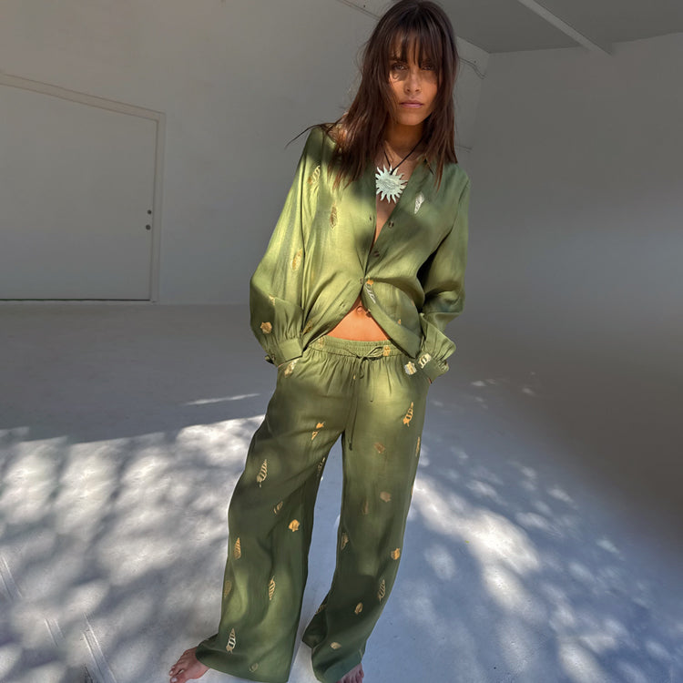 Khaki Shell Trousers、mySite、solidvoid