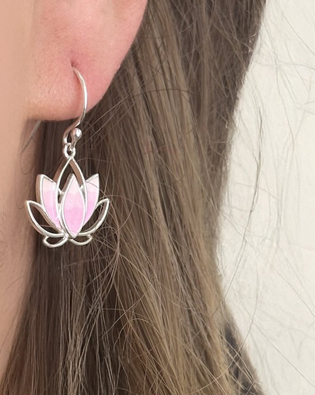 Pink Enamel Sterling Silver Lotus Earrings、mySite、topwebapps