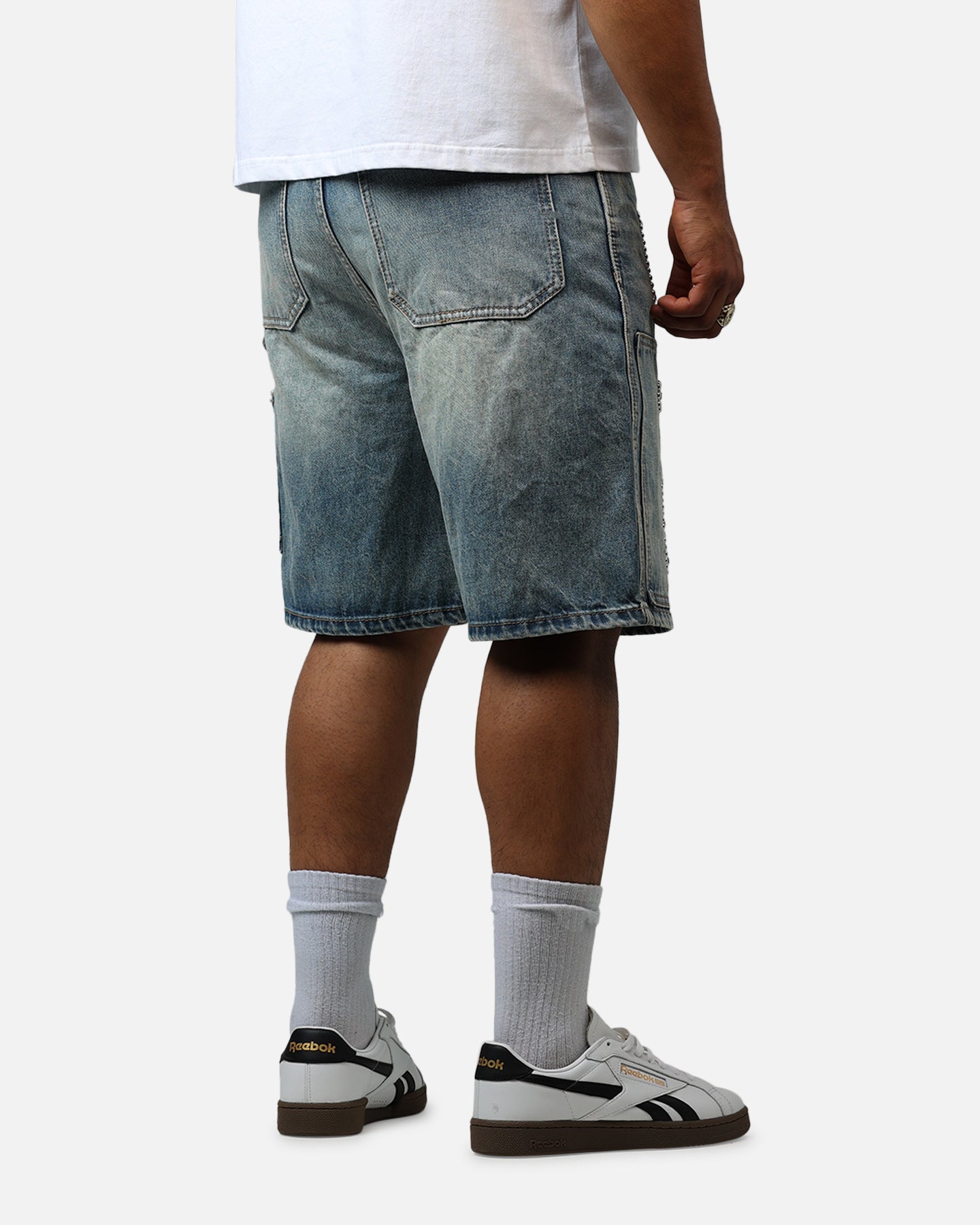 {product_title} - {shop_name}