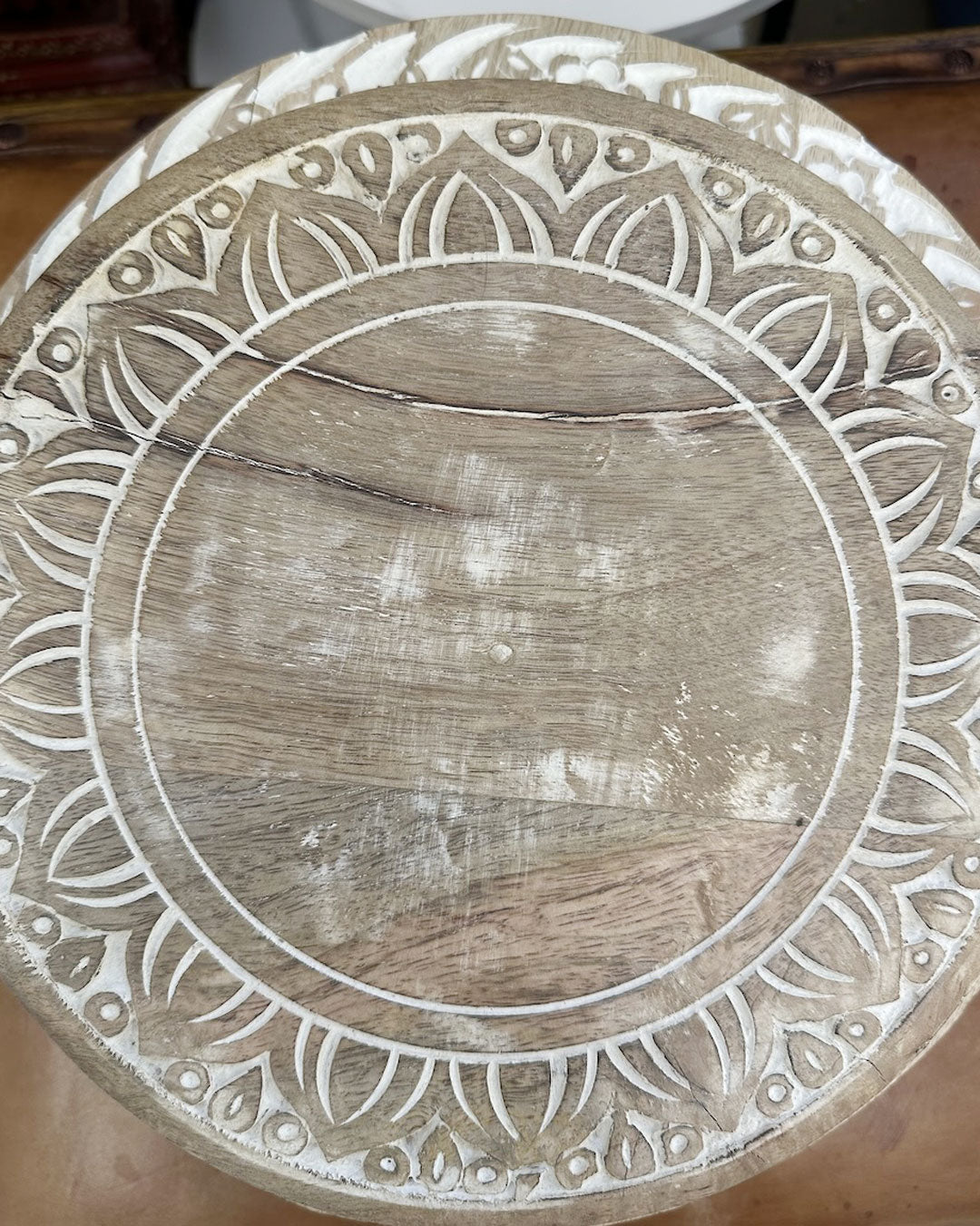 Imperfectly Perfect Lotus Petals Carved Wood Pedestal Riser、mySite、topwebapps