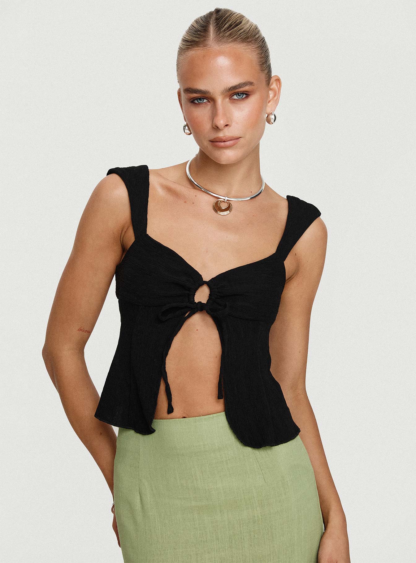 Moshe Top Black、mySite、solidvoid