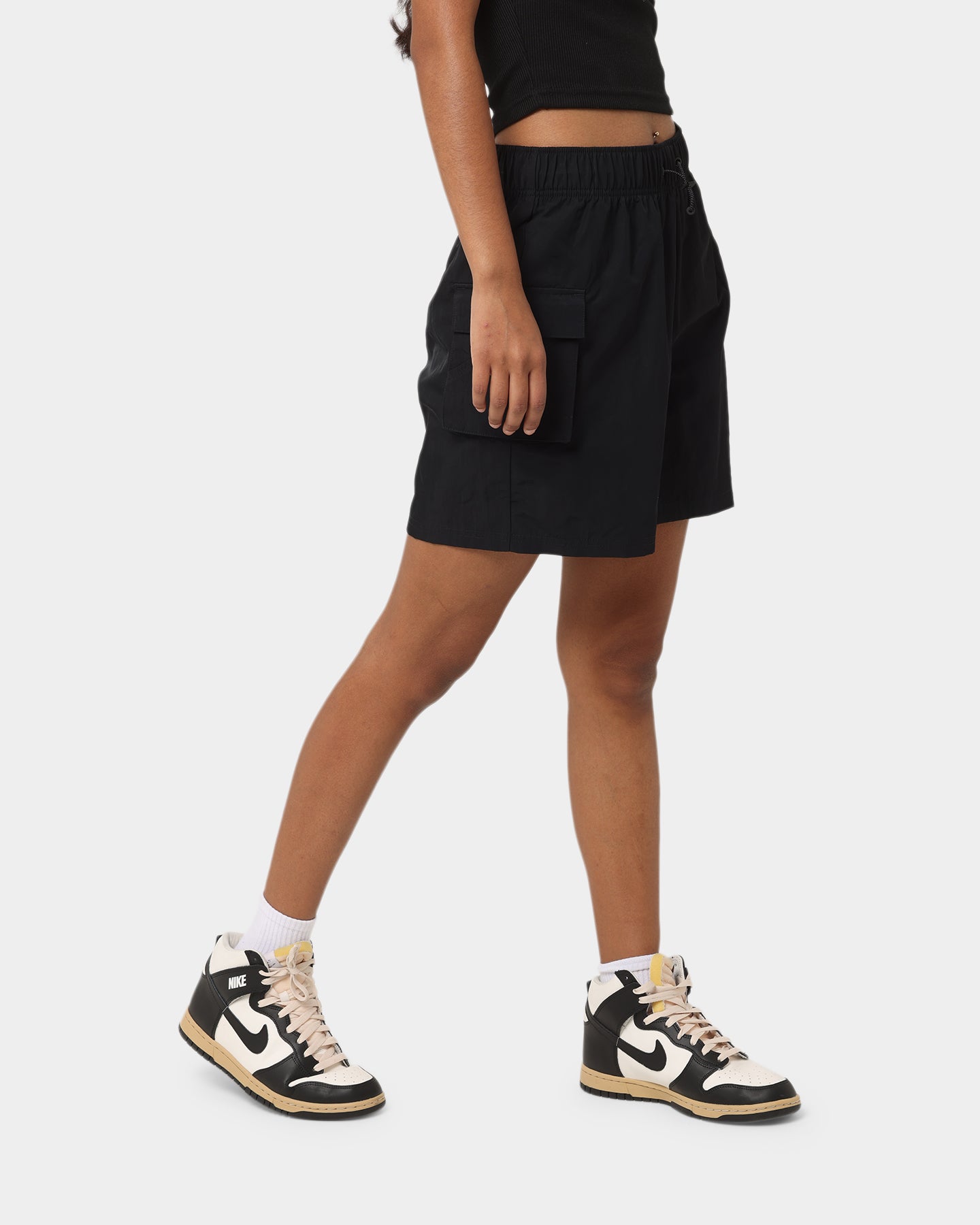 Nike Women's Nike Essential Woven High-Waisted Shorts Black/White、mySite、zt4zffjzw