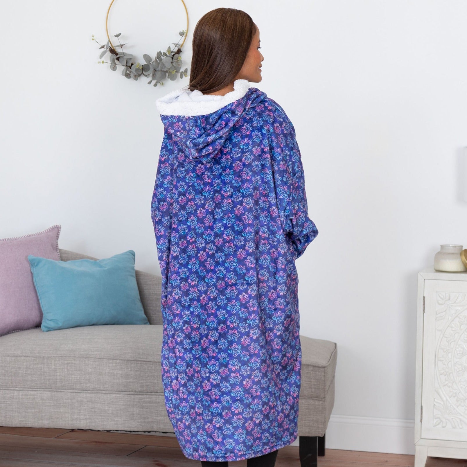 Super Cozy Deluxe Paw Print Wearable Blanket、mySite、camillekostekn