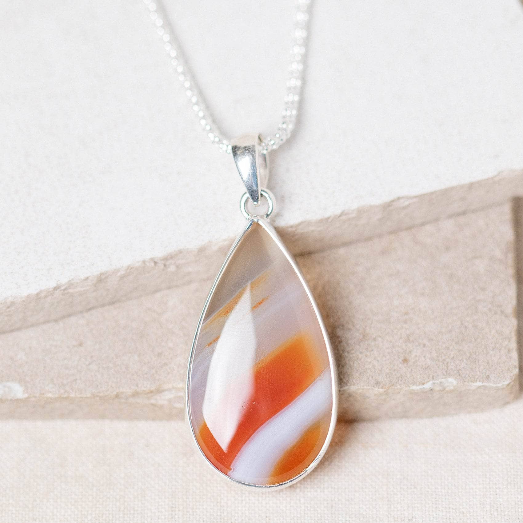 Carnelian Banded Agate Teardrop Pendant Necklace、mySite、hinf8tx79