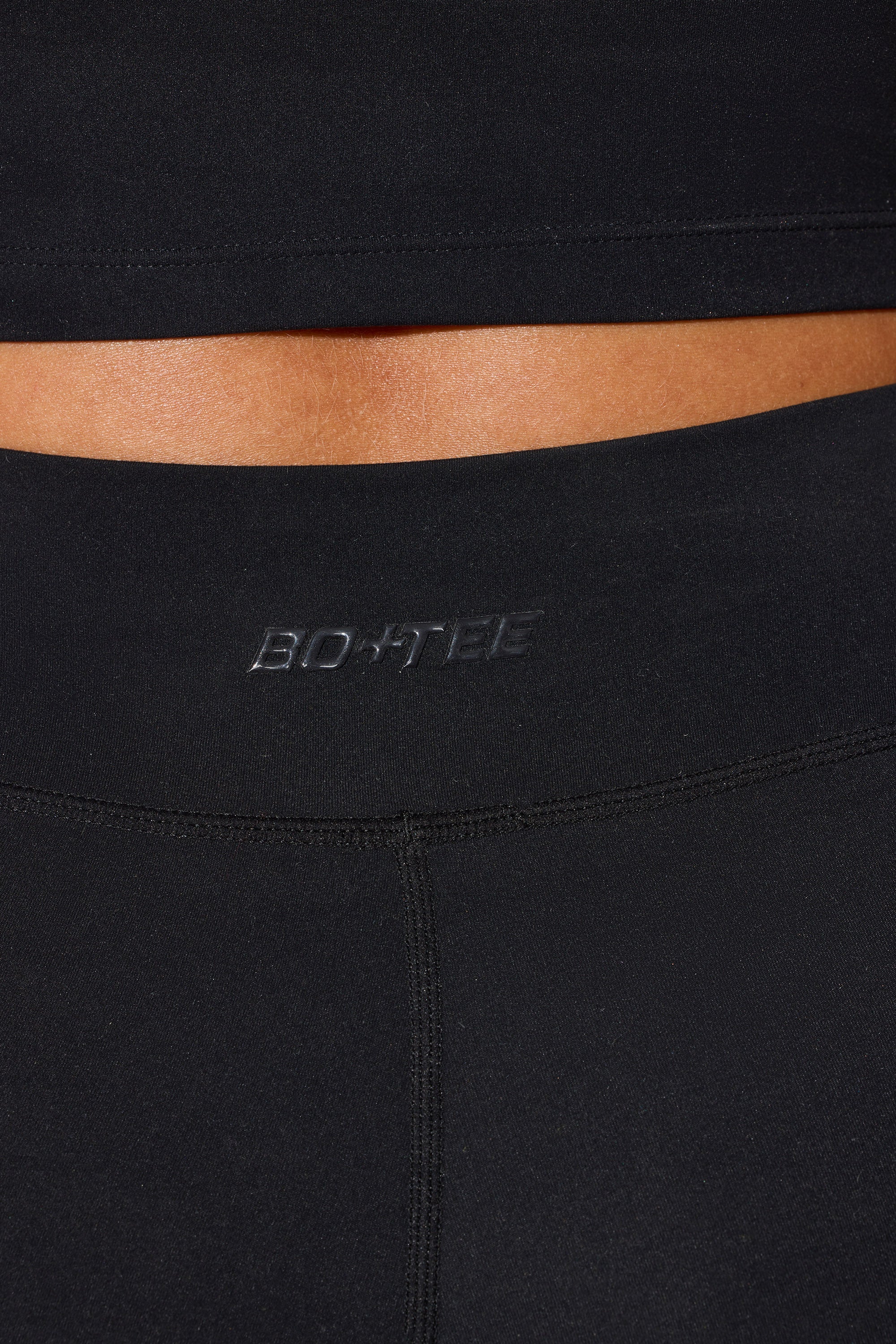 Twist Waist Mini Shorts with Pockets in Black、mySite、solidvoid