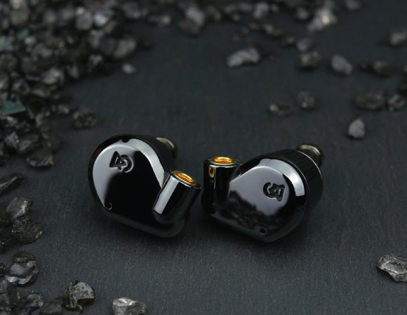 Headphone-Zone-Campfire Audio-Dorado 2020