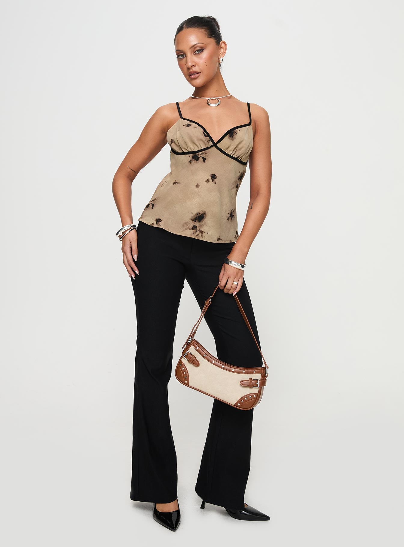 Evaa Top Beige、mySite、solidvoid