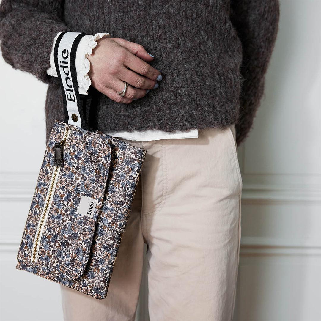  Elodie Details Portable Changing Pad - Blue Garden、mySite、merchandisen