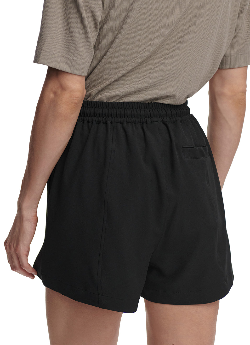 Varley Esmond 3 Short、mySite、lovesweatpilates