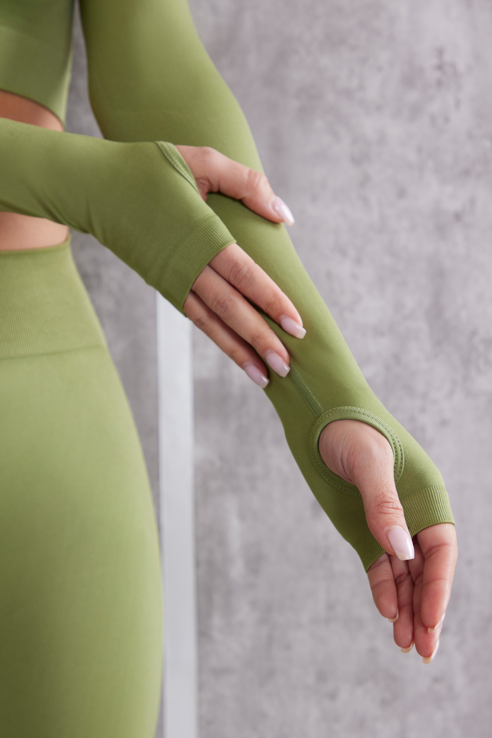 Long Sleeve Crop Top in Olive、mySite、solidvoid