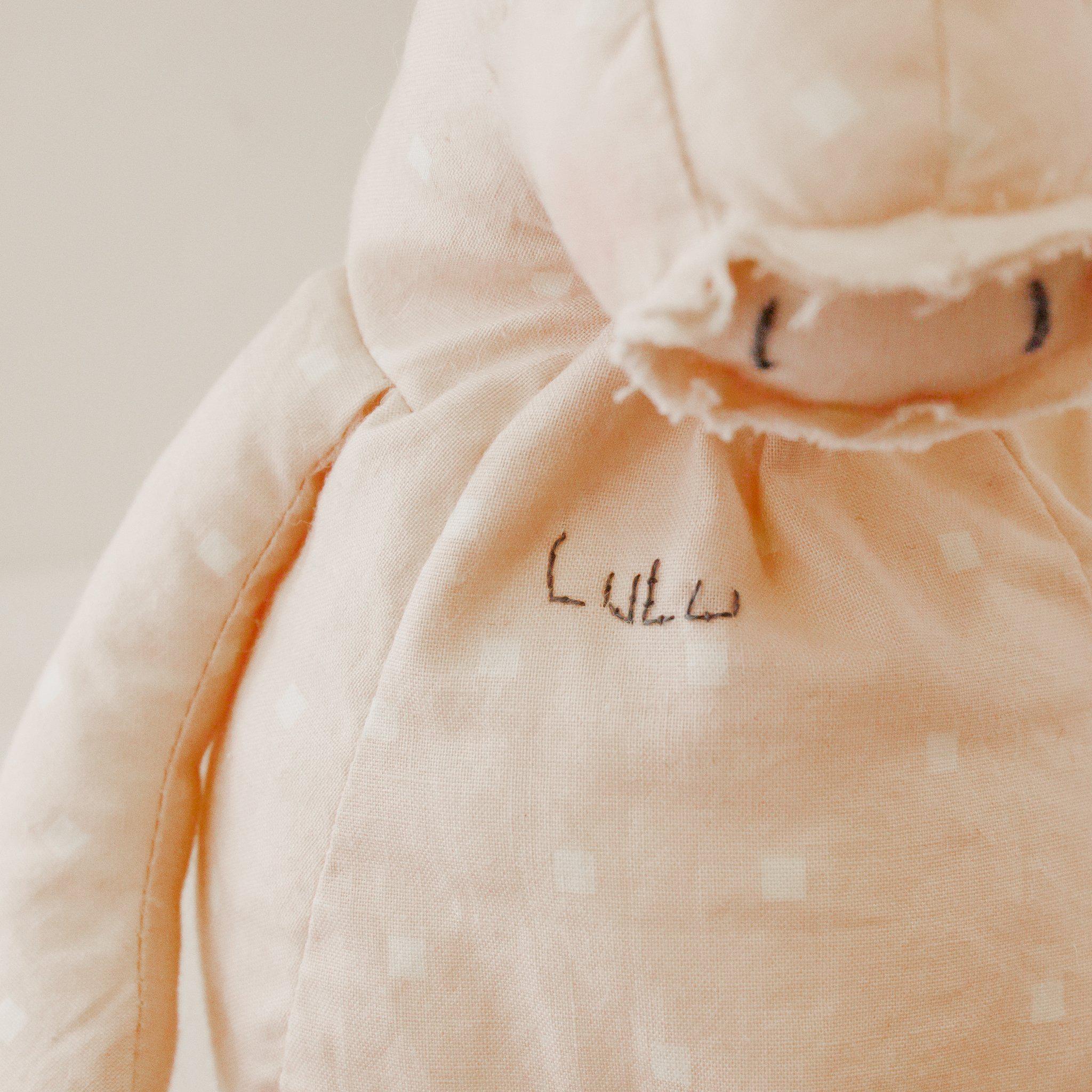 RETIRED - Hutch Studio - Lulu Dot - One of a Kind Pig、mySite、g9winljtr