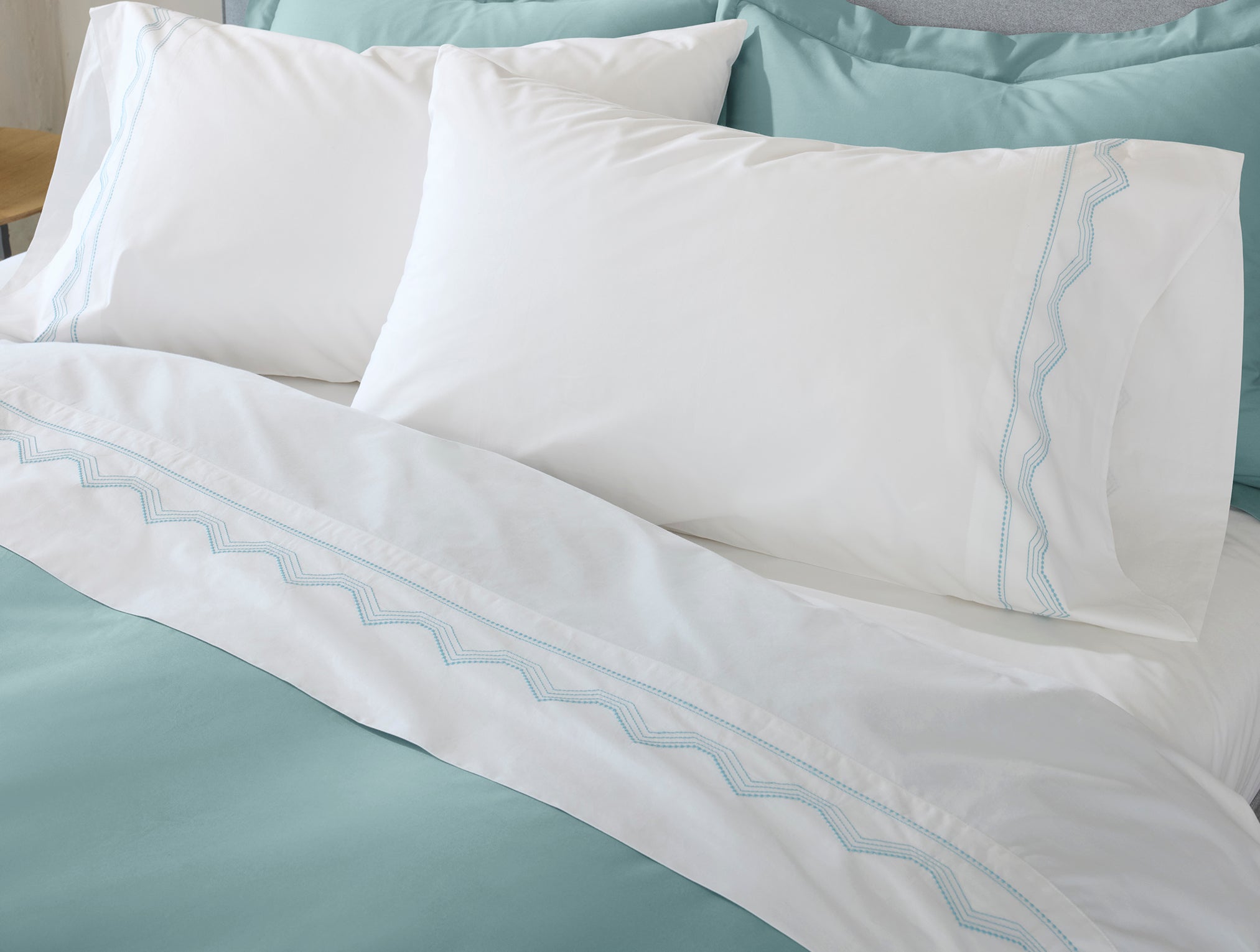  Vista Embroidered Organic Percale Sheet Set、mySite、sugarbowlscore