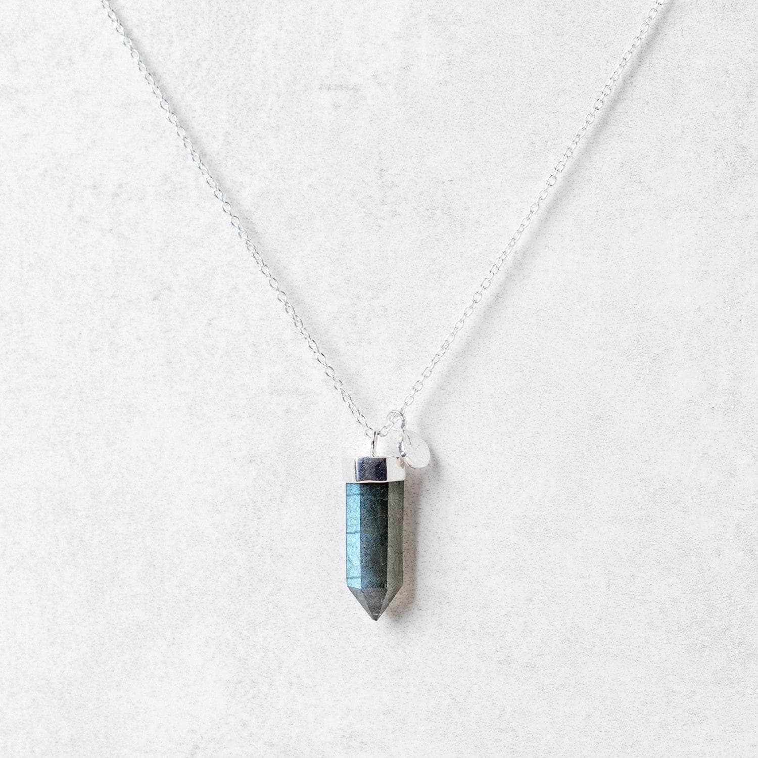 Labradorite Crystal Point Necklace、mySite、hinf8tx79