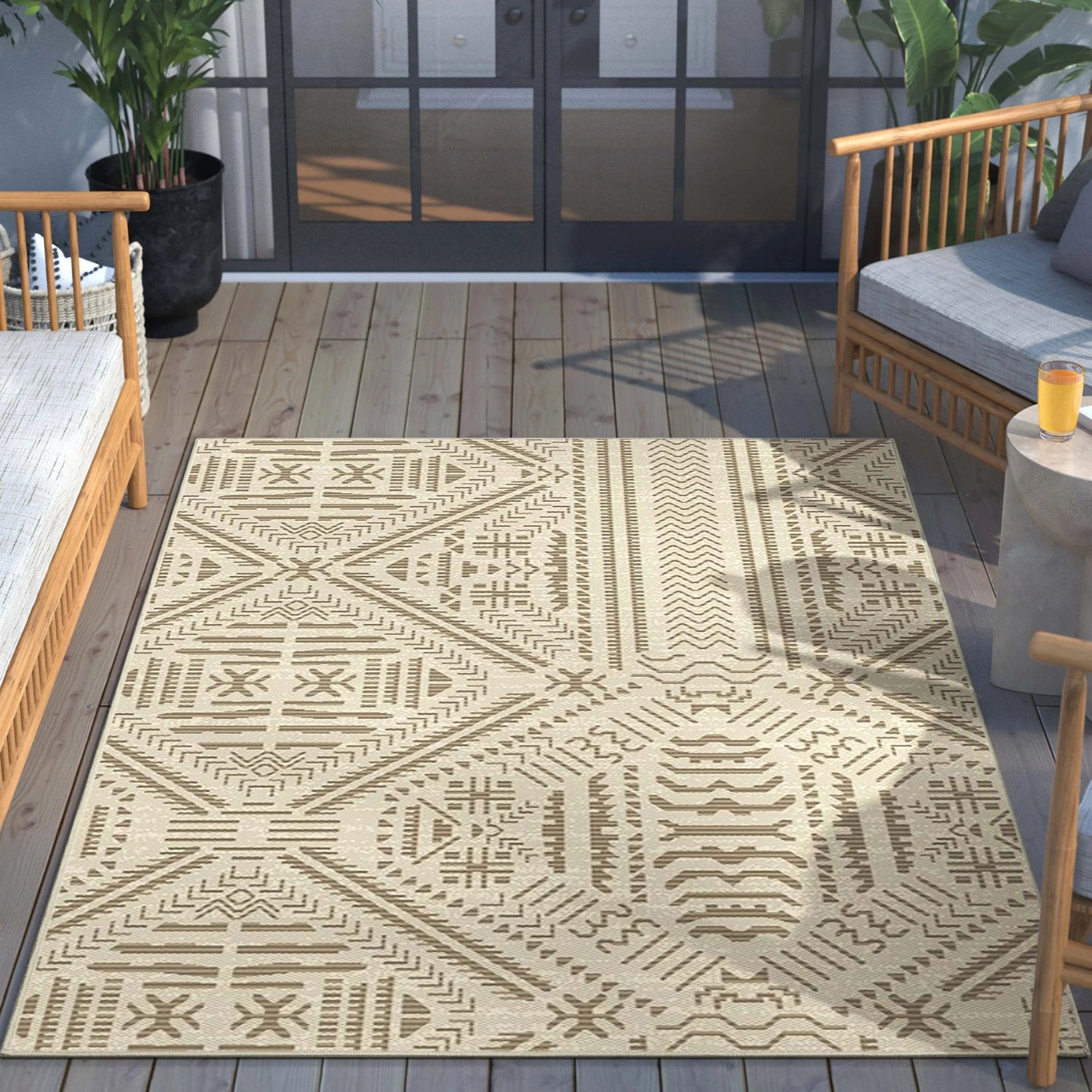 Khalo Tribal Indoor/Outdoor Beige Flat-Weave 5'3 x 7'3 Rug、mySite、gigharbornorthrealestate