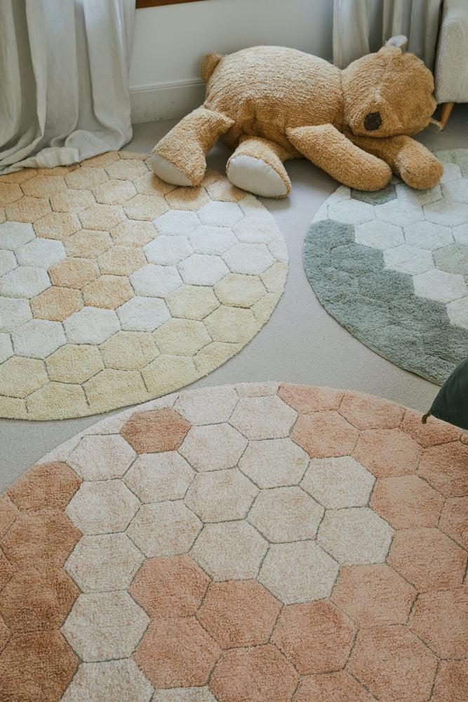 WASHABLE ROUND RUG HONEYCOMB BLUE SAGE、mySite、gigharbornorthrealestate