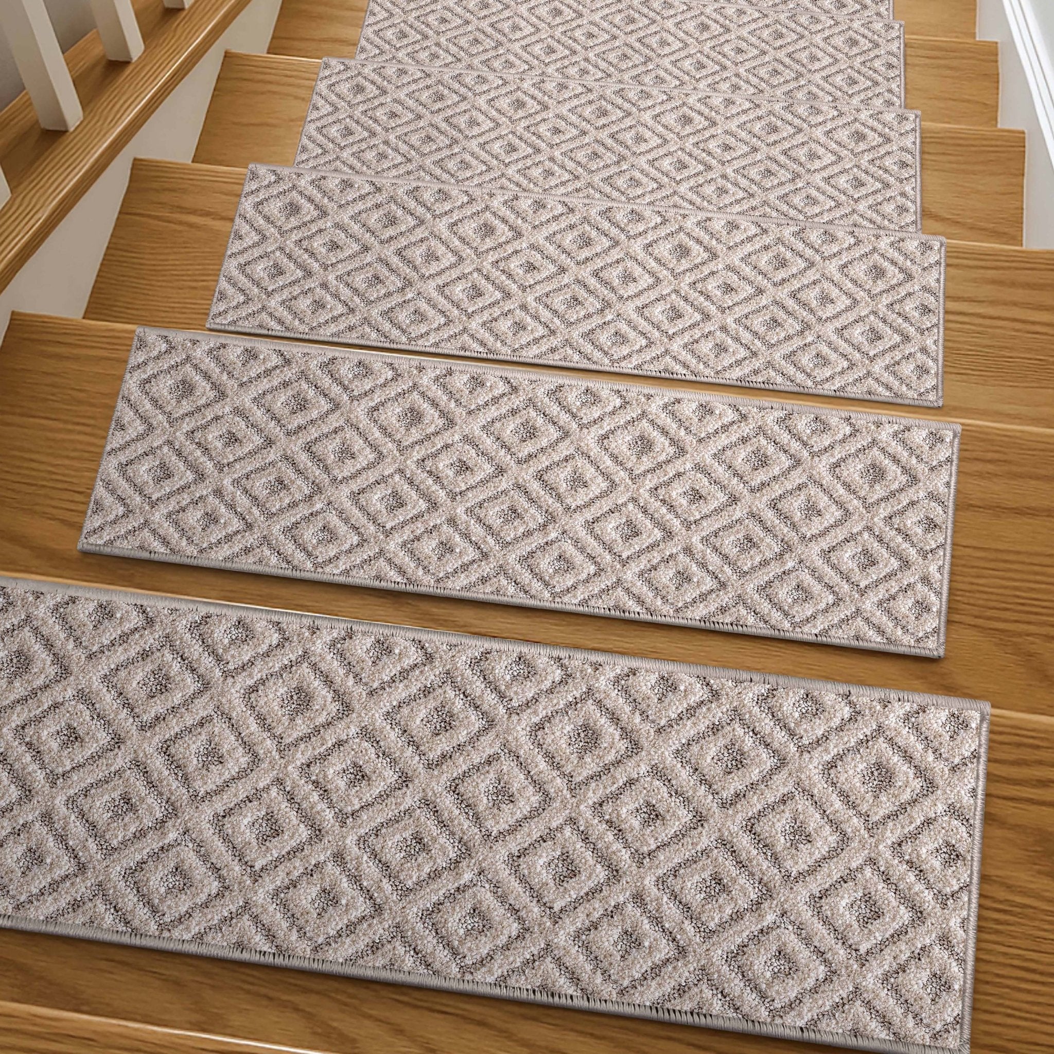 Pia Beige and Grey Stair Tread Rugs、mySite、gigharbornorthrealestate