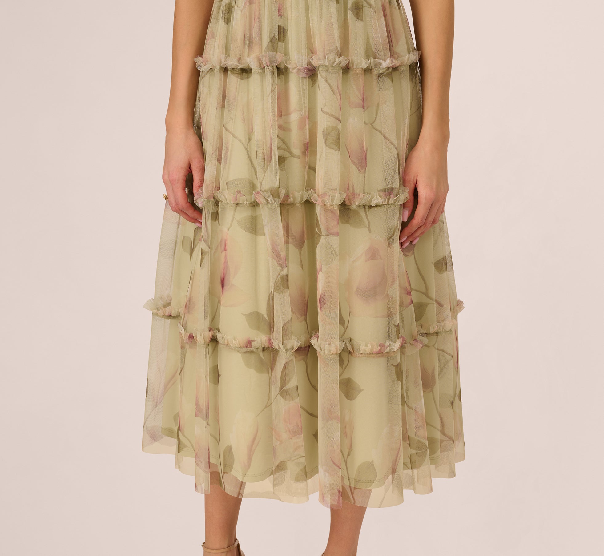 Sleeveless Square Neck Floral Tiered Midi Dress In Green Multi、mySite、solidvoid