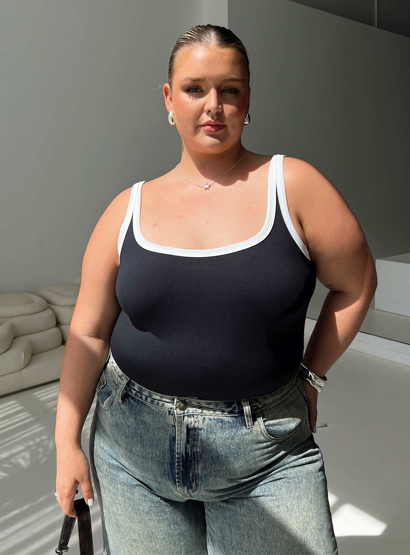 Astrea Bodysuit Black / White Curve、mySite、solidvoid