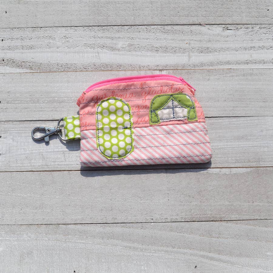 Camper Coin Purse - Handmade Repurposed Fabric - One of Kind、mySite、g9winljtr