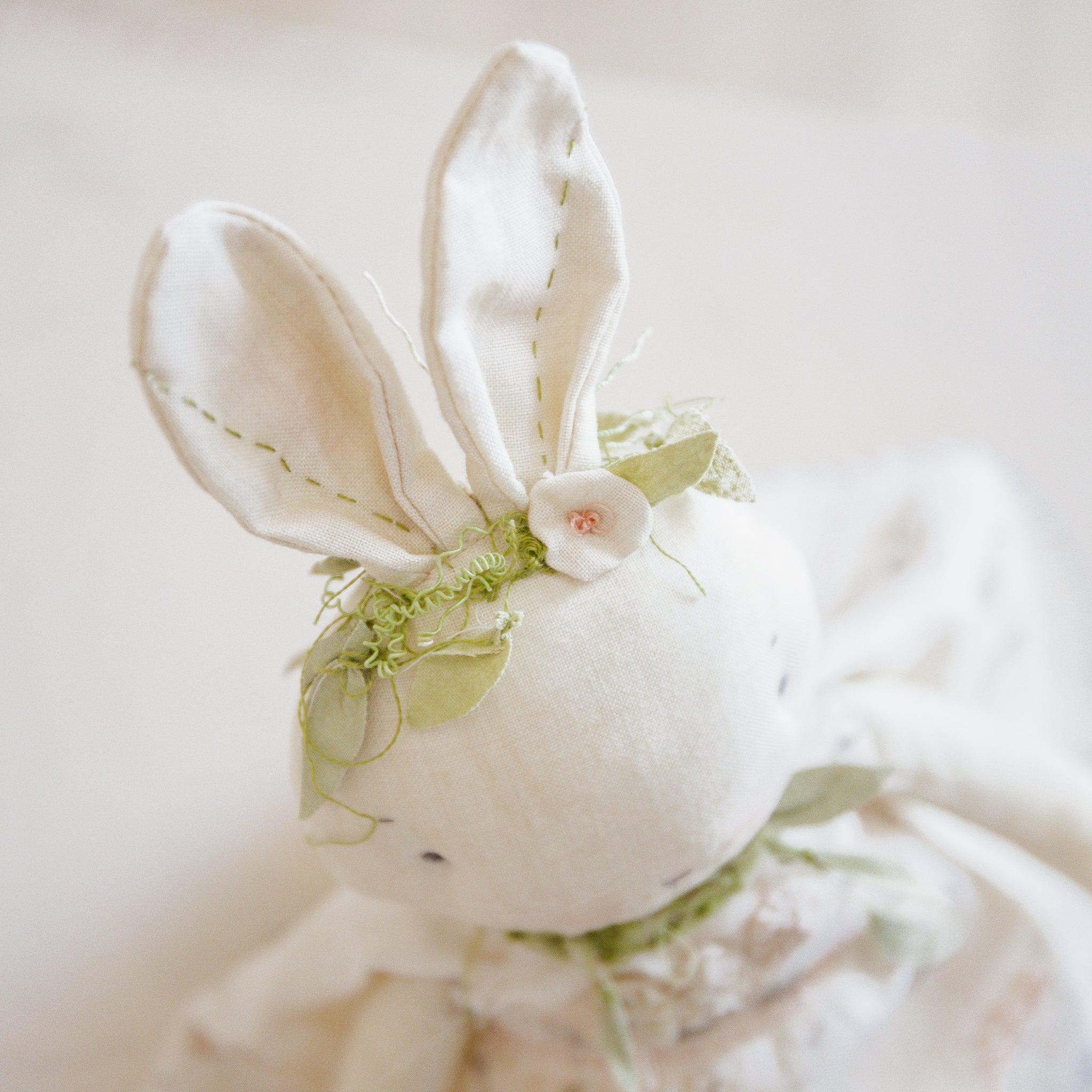 RETIRED - Hutch Studio Original - Willa Wildflower - Hand-Crafted Cotton Bunny、mySite、g9winljtr