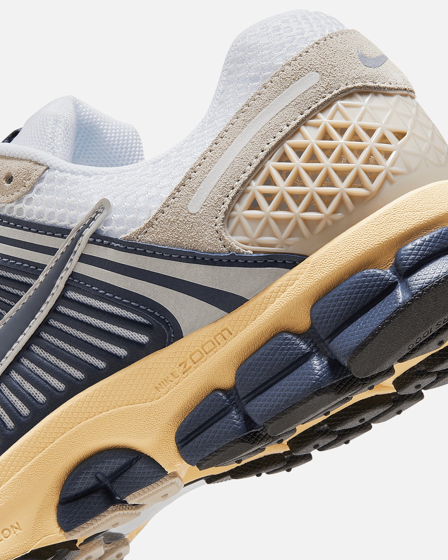 Nike Zoom Vomero 5 White/Thunder Blue、mySite、zt4zffjzw