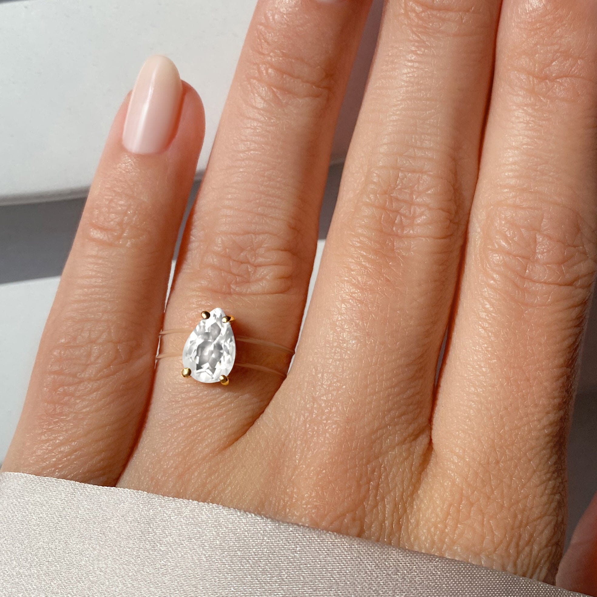 White Topaz Ring Floating Sway - April Birthstone、mySite、hinf8tx79