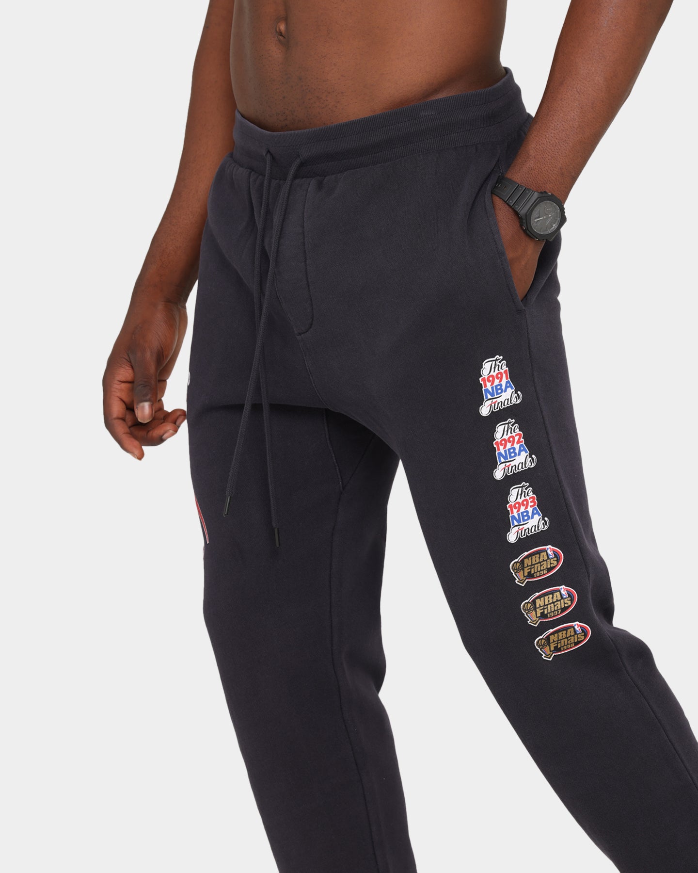 Mitchell & Ness Chicago Bulls Vintage Logo Trackpants Faded Black、mySite、zt4zffjzw