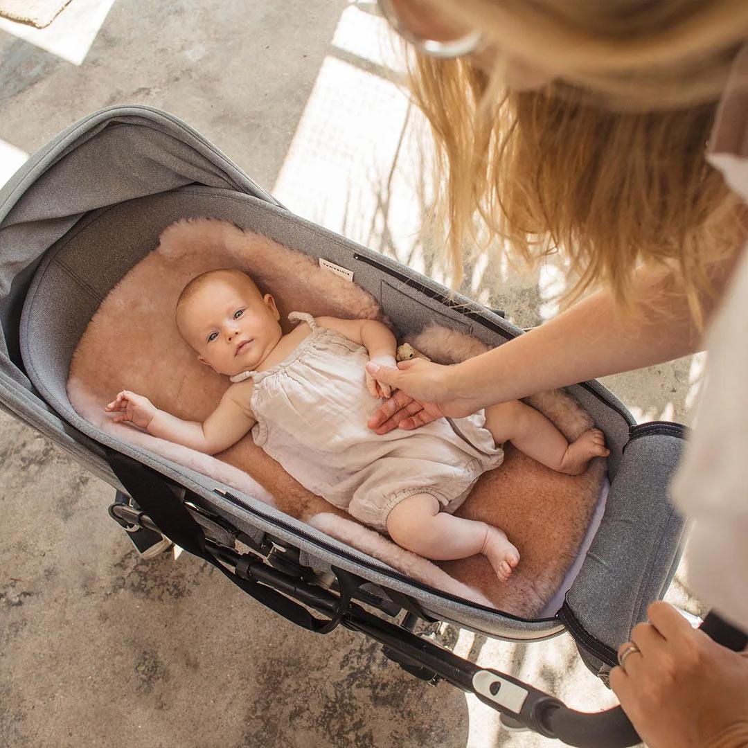  BINIBAMBA Merino Sheepskin Snuggler - Rose、mySite、merchandisen