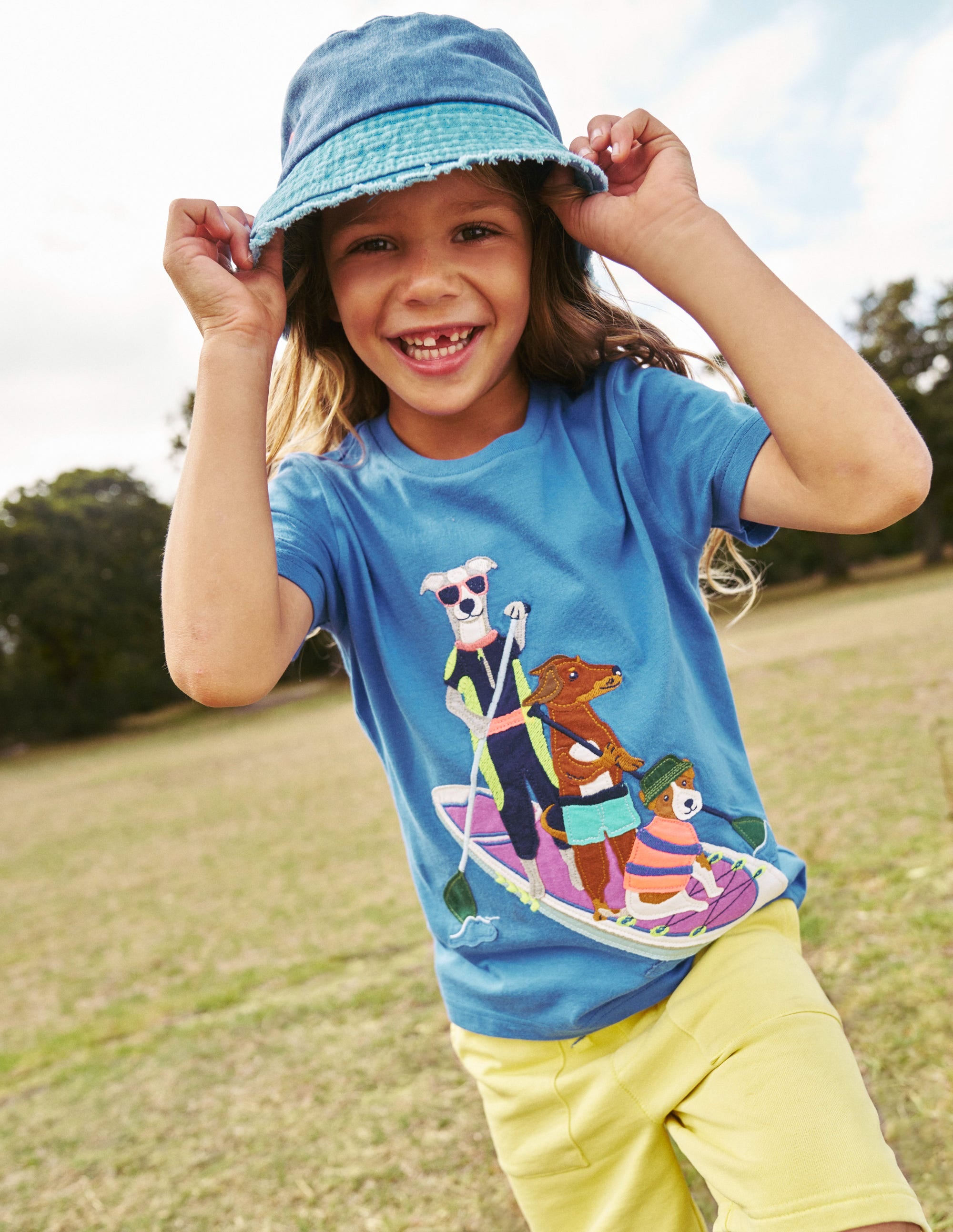  Short Sleeve Applique T-Shirt-Blue Heron Dogs、mySite、ashleygrahame