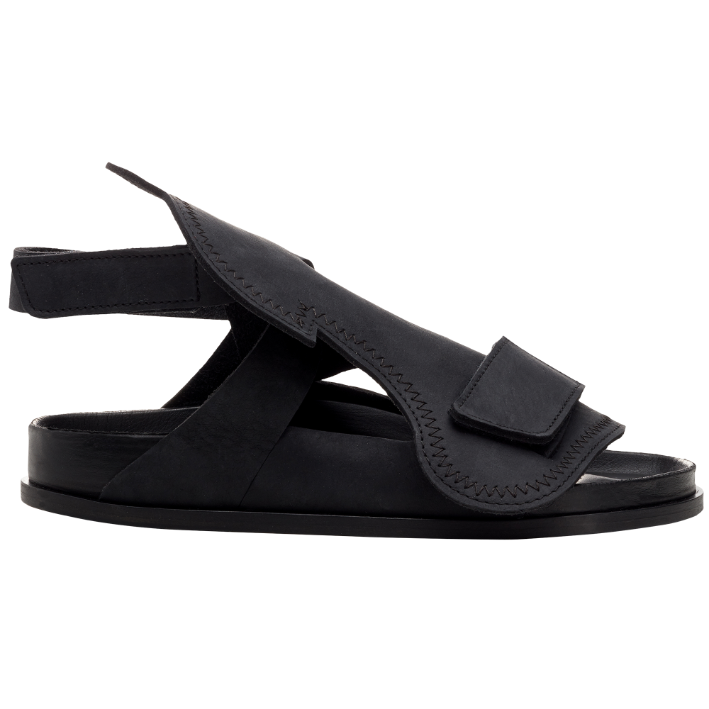 Bukarest by Alecsander Rothschild、mySite、gtrtttuynbv