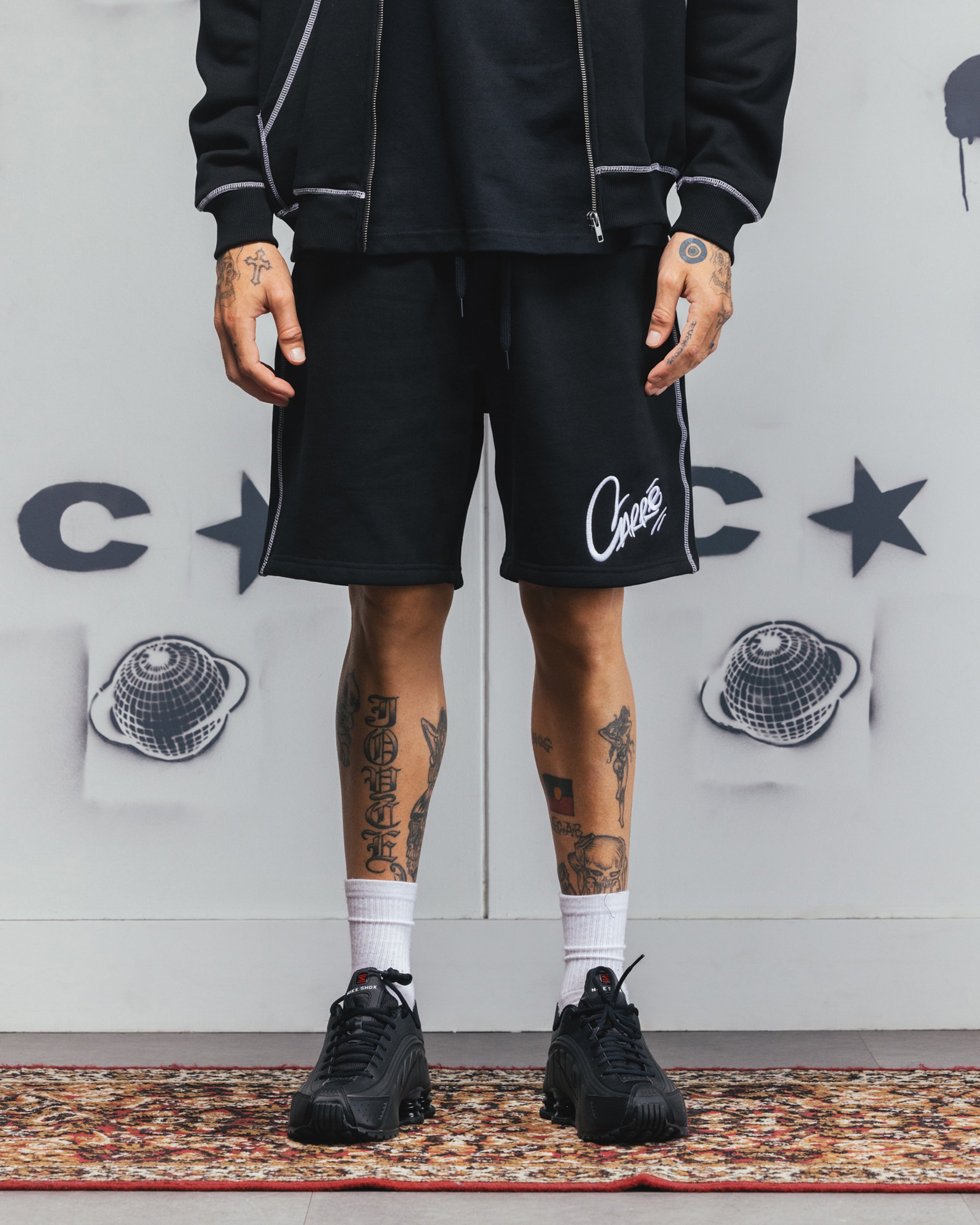 {product_title} - {shop_name}