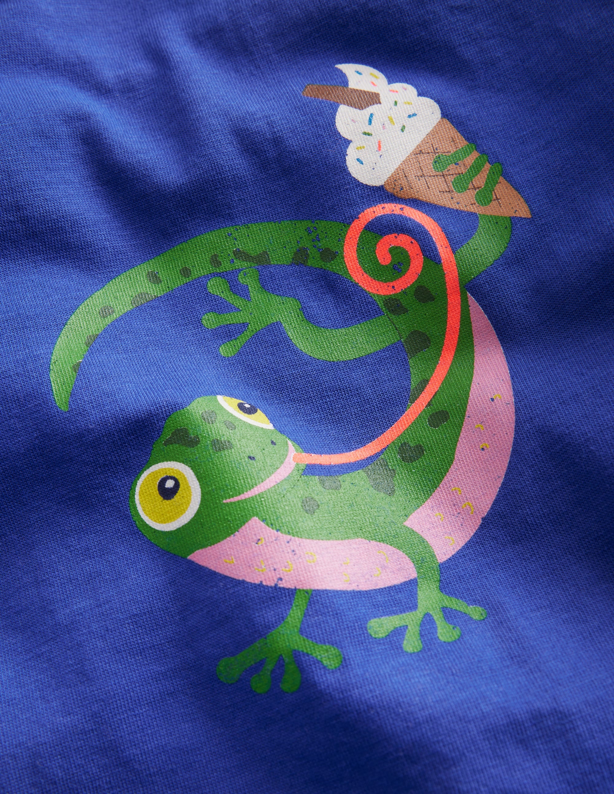  Chest Logo T-shirt-Bluing Gecko、mySite、ashleygrahame