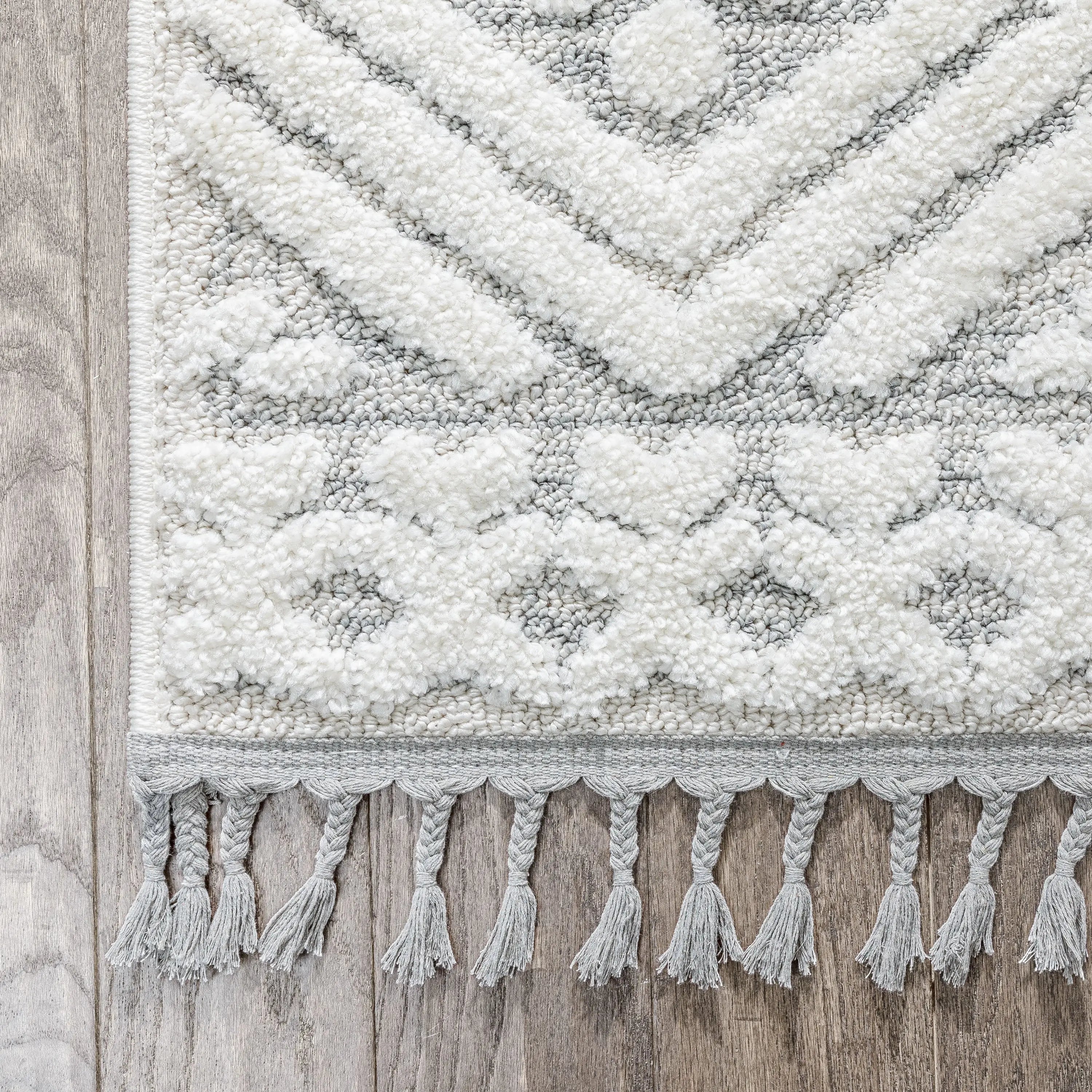 Eliana Tribal Geometric Chevron pattern Cream High-Low Textured Rug、mySite、gigharbornorthrealestate