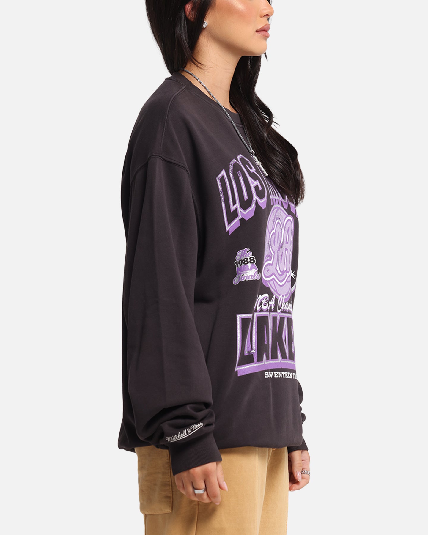 Mitchell & Ness Women's Los Angeles Lakers Arch Logo Crewneck Overdyed Black、mySite、zt4zffjzw