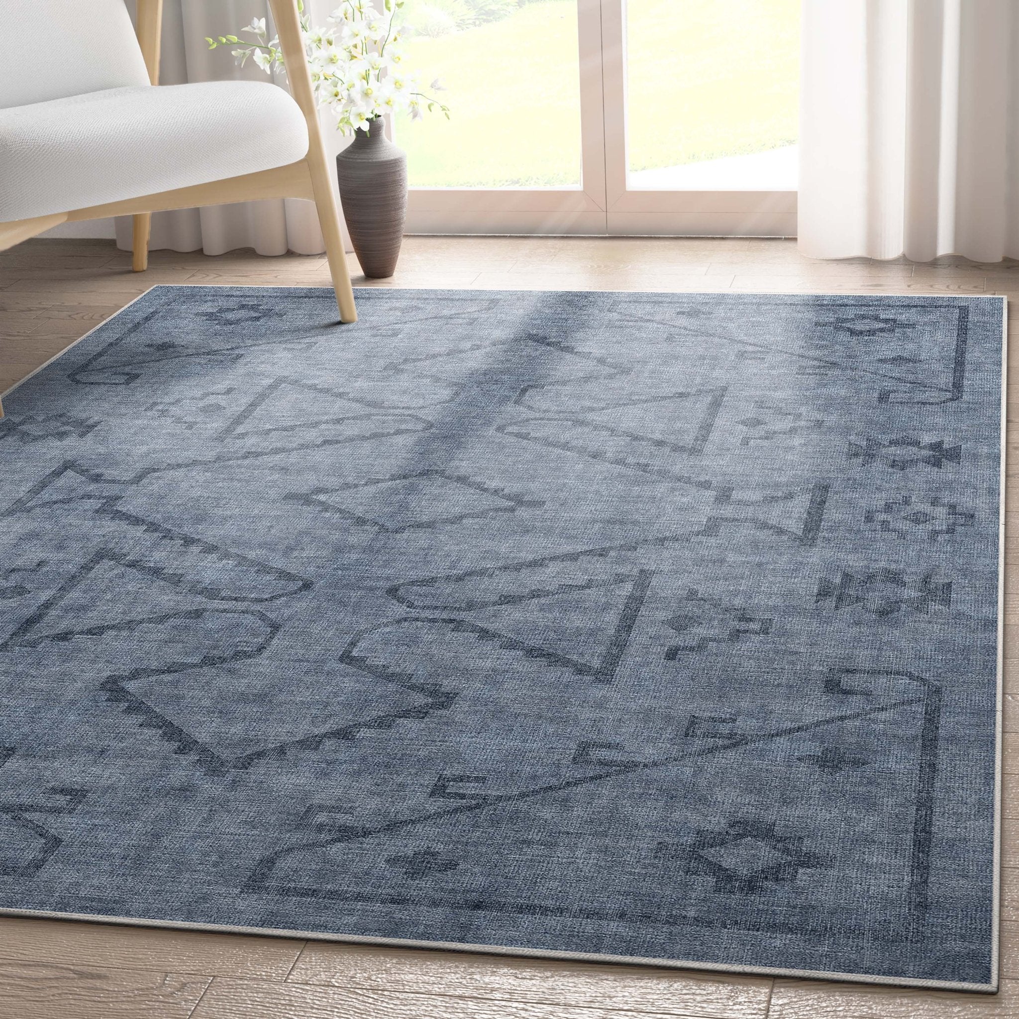 Bottineau Distressed Southwestern Flat-Weave Rug、mySite、gigharbornorthrealestate